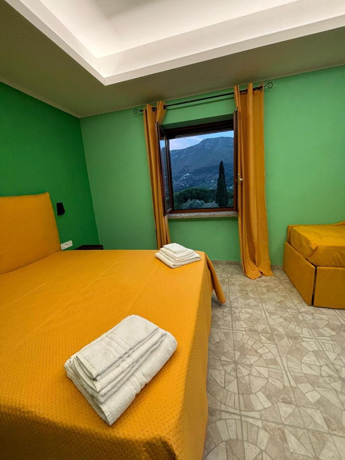 Domus Arco Romano Guest House Itri Eksteriør billede