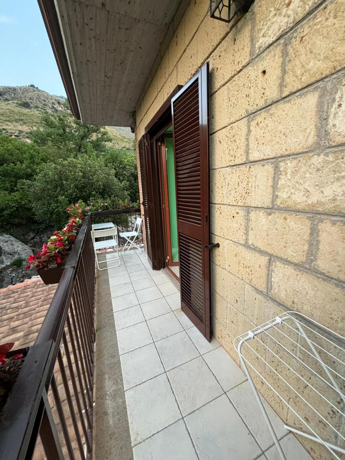 Domus Arco Romano Guest House Itri Eksteriør billede